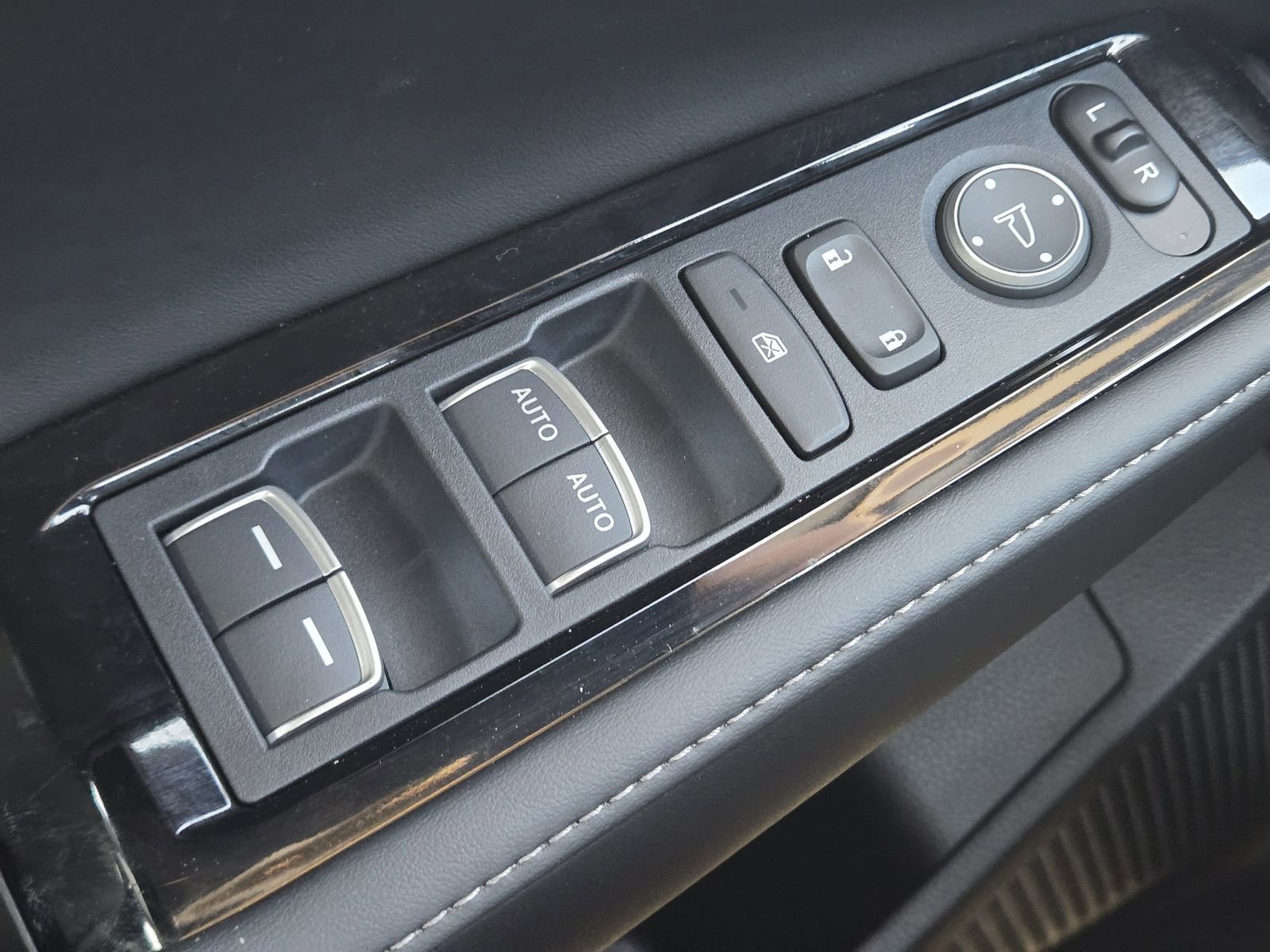 Used 2023 Honda Accord Touring image 25