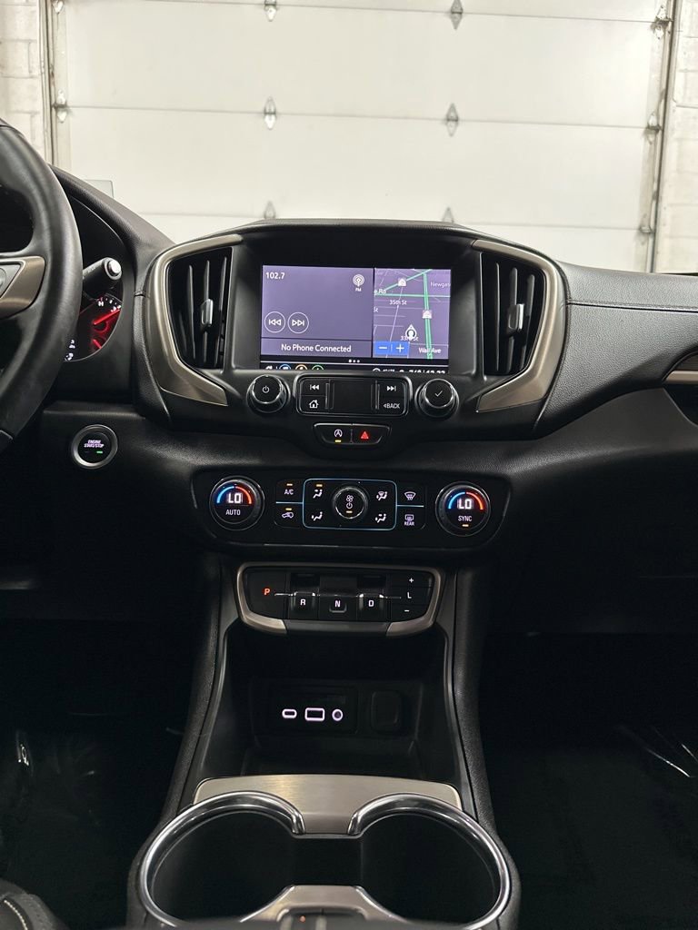 Used 2024 GMC Terrain Denali w/ Denali Premium Package AWD/4WD image 23
