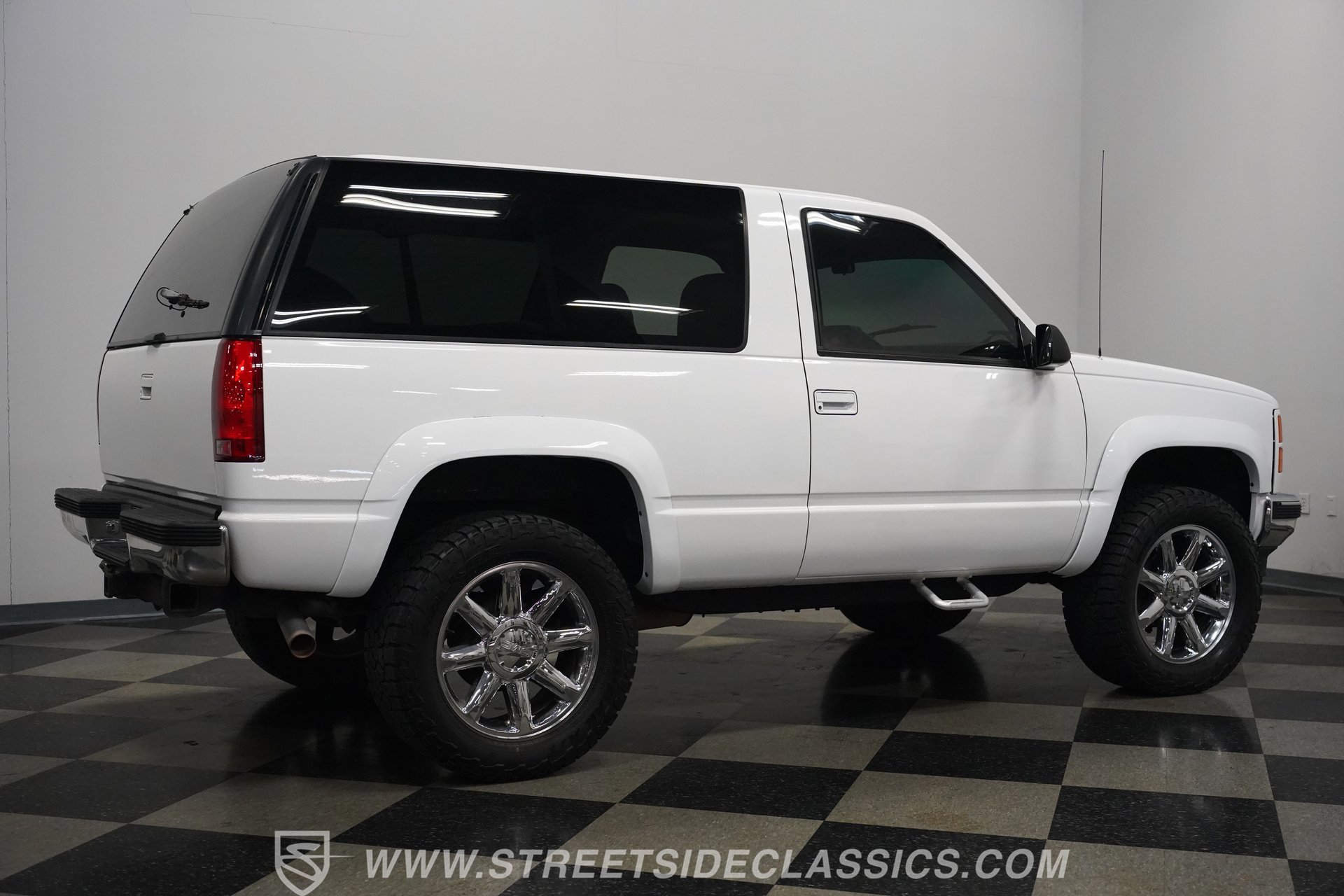Used 1994 GMC Yukon 4WD 2-Door image 16