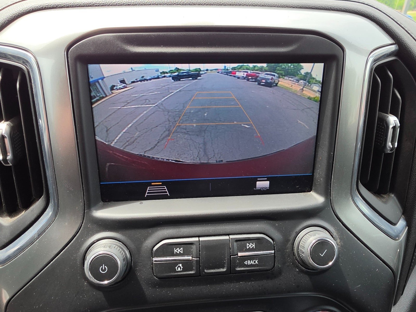 Used 2021 Chevrolet Silverado 1500 LT Trail Boss AWD/4WD image 44