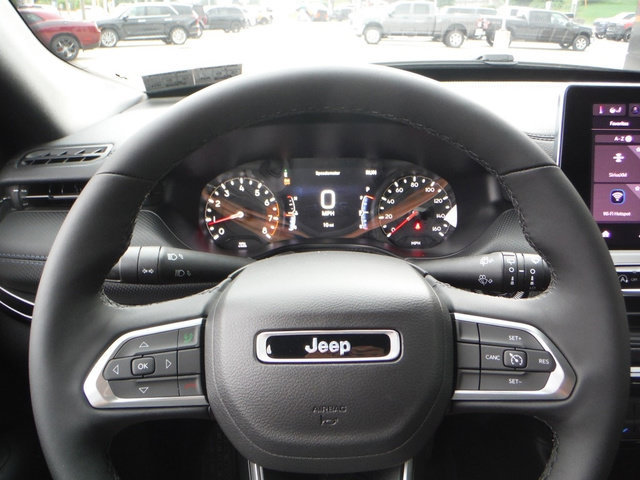 New 2026 Jeep Compass Latitude AWD/4WD image 34