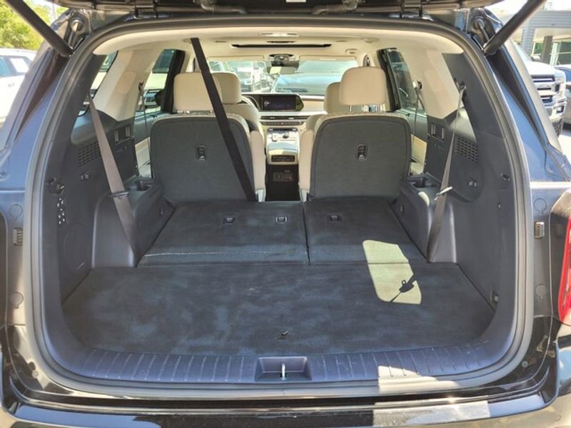 Used 2024 Hyundai Palisade Limited image 12