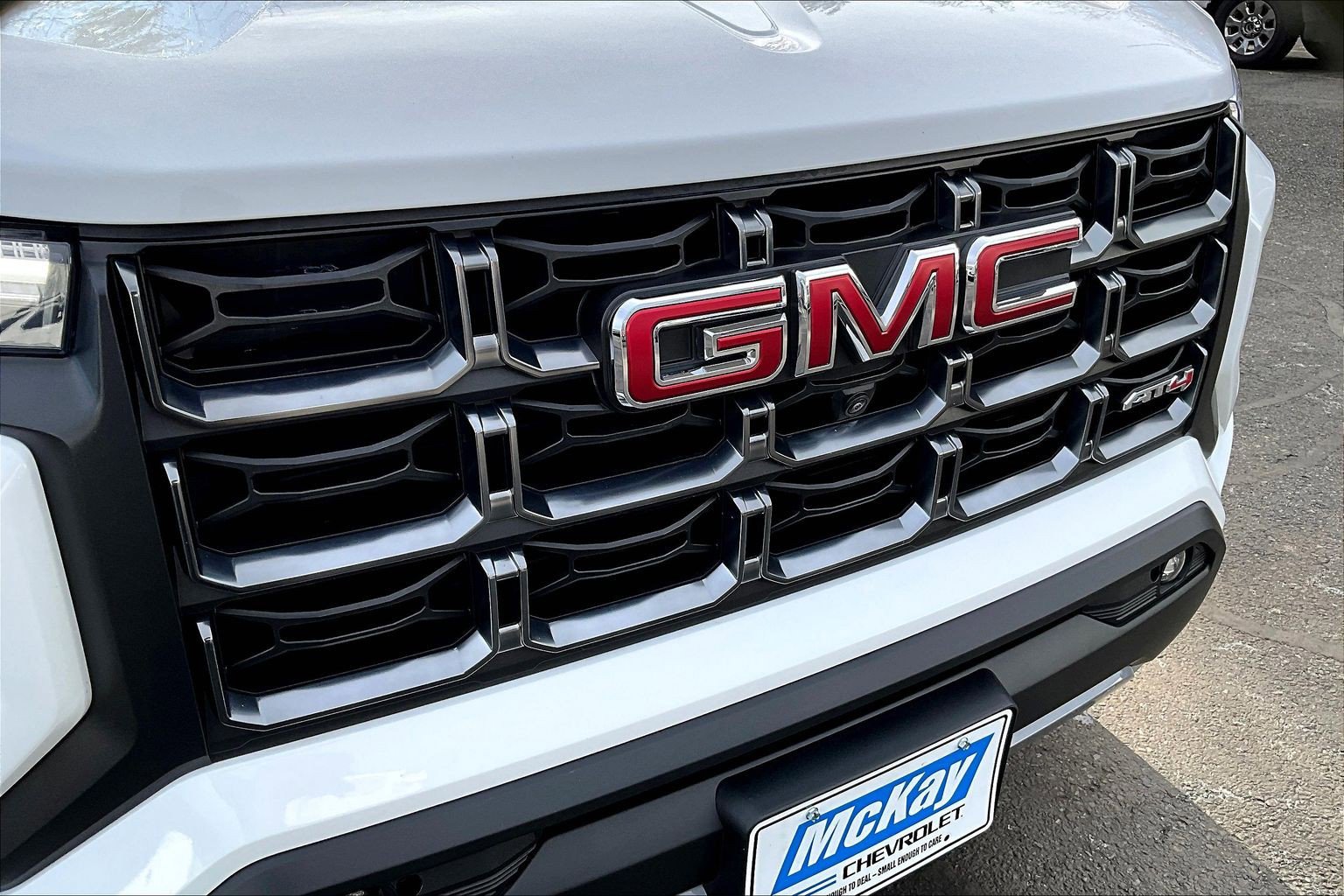 Used 2024 GMC Canyon AT4 w/ Technology Package image 24