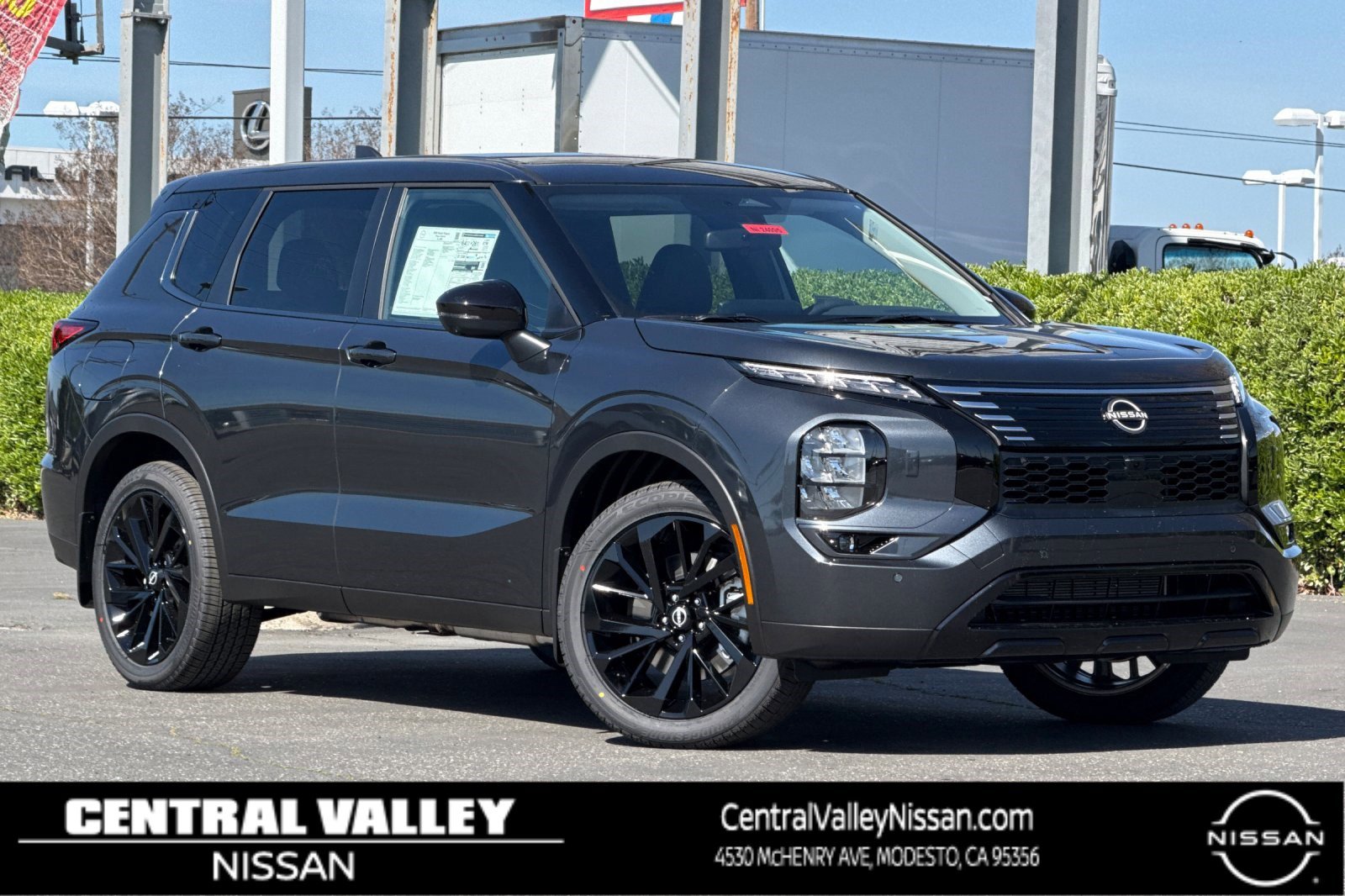 New 2026 Nissan Rogue SL image 1