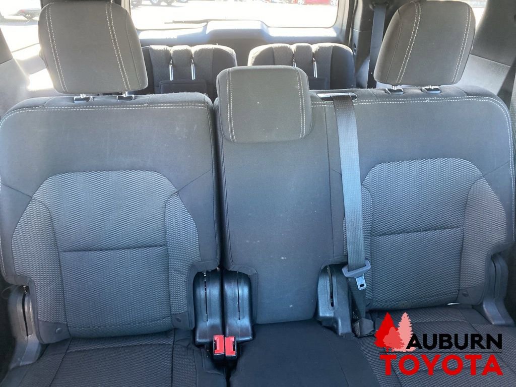 Used 2018 Ford Explorer XLT w/ Equipment Group 201A FWD image 22