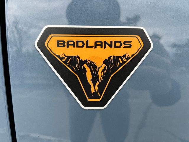 Used 2025 Ford Bronco Badlands image 39