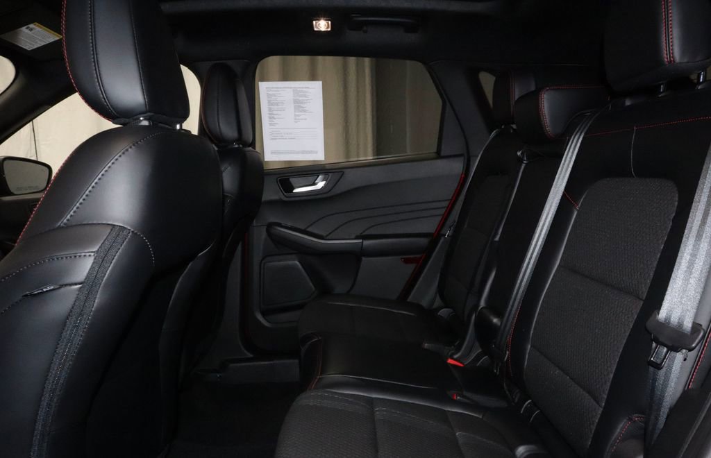 Certified 2023 Ford Escape ST-Line w/ Tech Pack #1 image 22