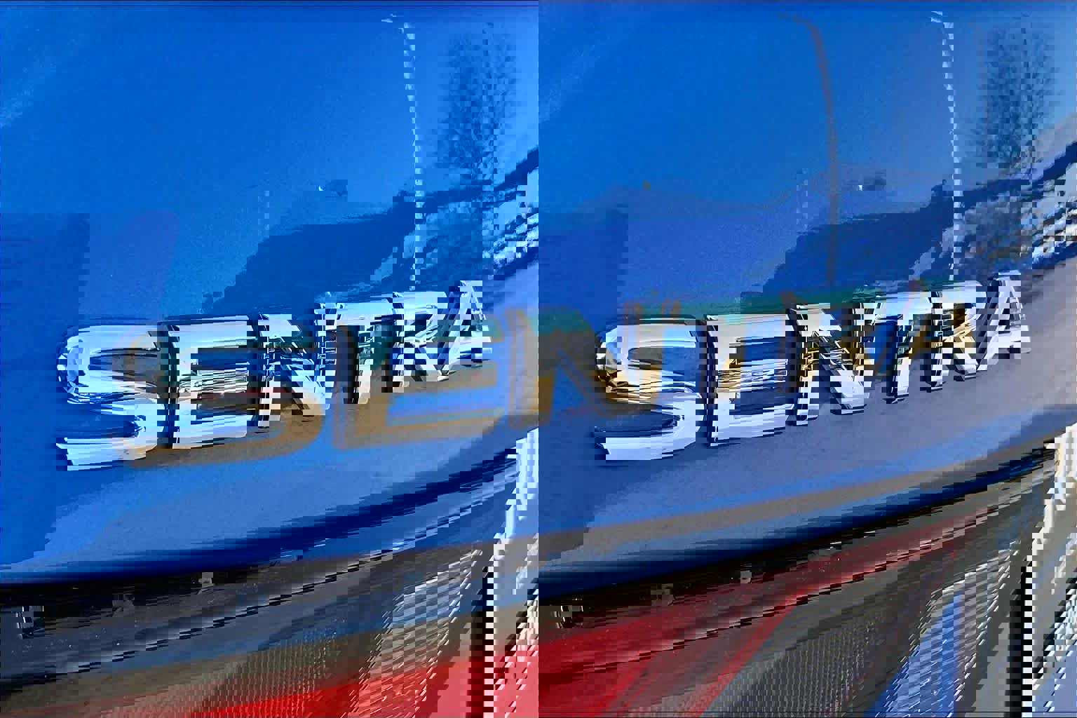 Used 2025 Nissan Sentra SV image 9