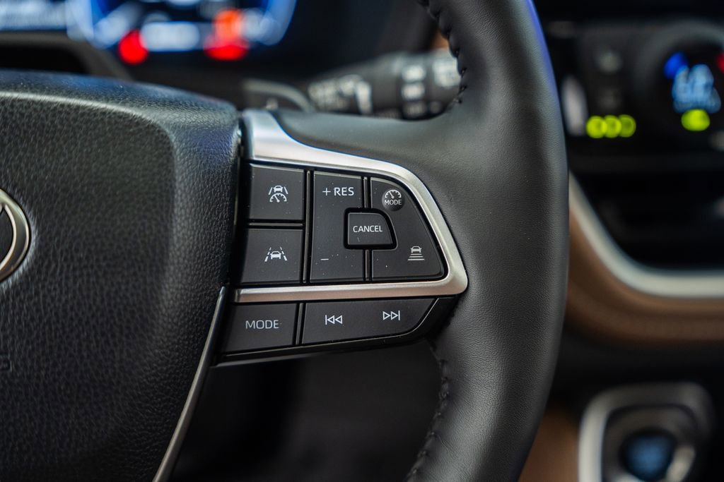 Used 2026 Toyota Grand Highlander AWD image 31