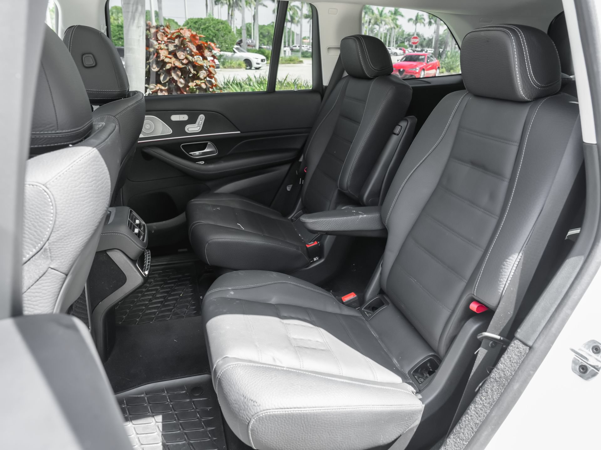Used 2025 Mercedes-Benz GLS 450 4MATIC image 19