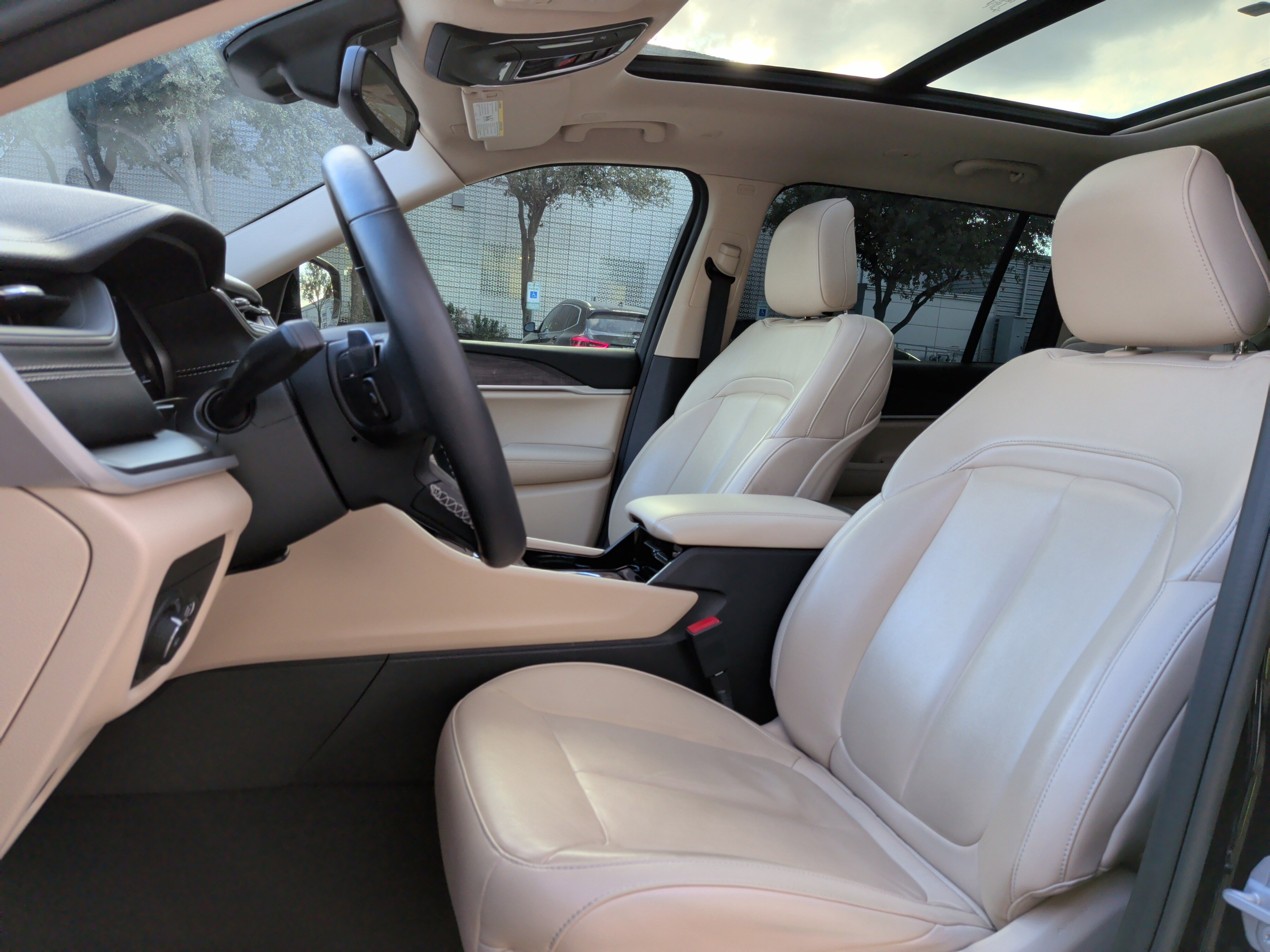 Used 2022 Jeep Grand Cherokee L Limited image 16