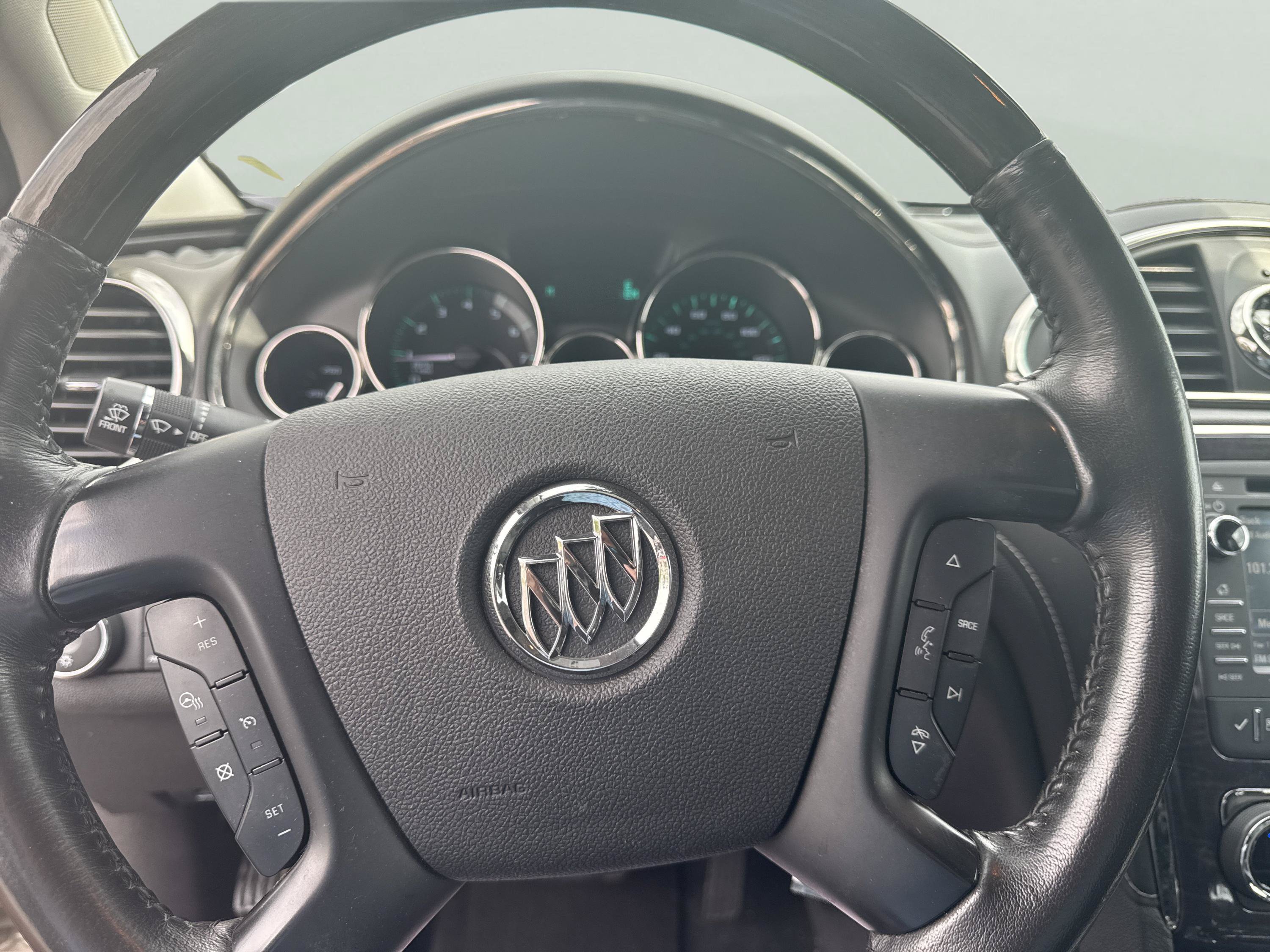 Used 2017 Buick Enclave Premium w/ Experience Buick Package FWD image 15