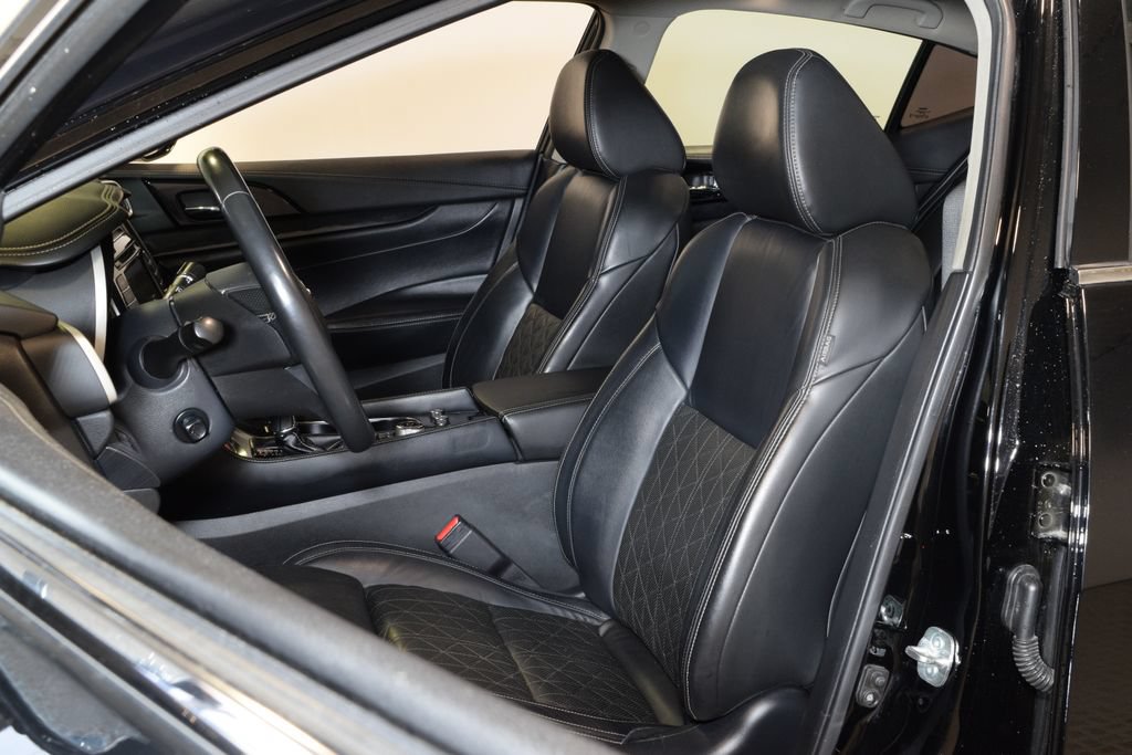 Used 2021 Nissan Maxima Platinum w/ Sport Mat Group FWD image 7