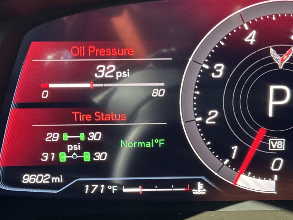 Used 2023 Chevrolet Corvette Stingray Premium Cpe w/ Z51 Performance Package image 26