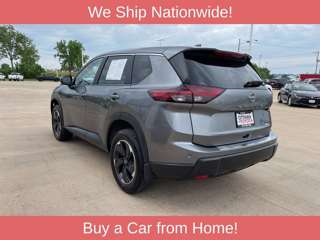 Used 2025 Nissan Rogue SV AWD/4WD image 7