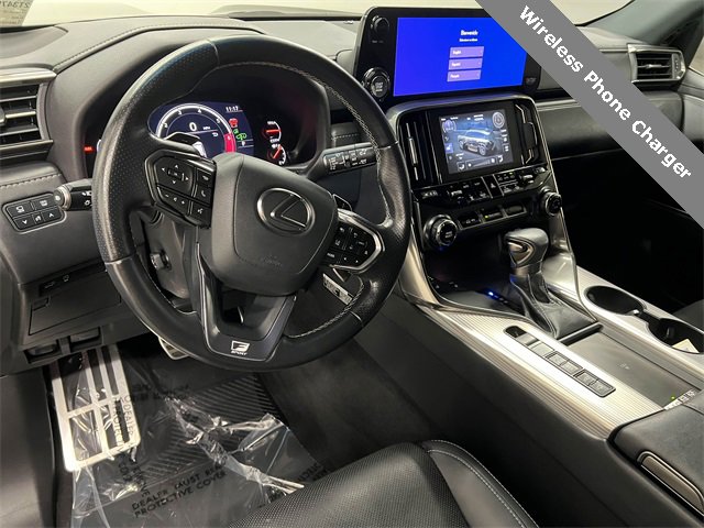 Used 2024 Lexus LX 600 F Sport image 16