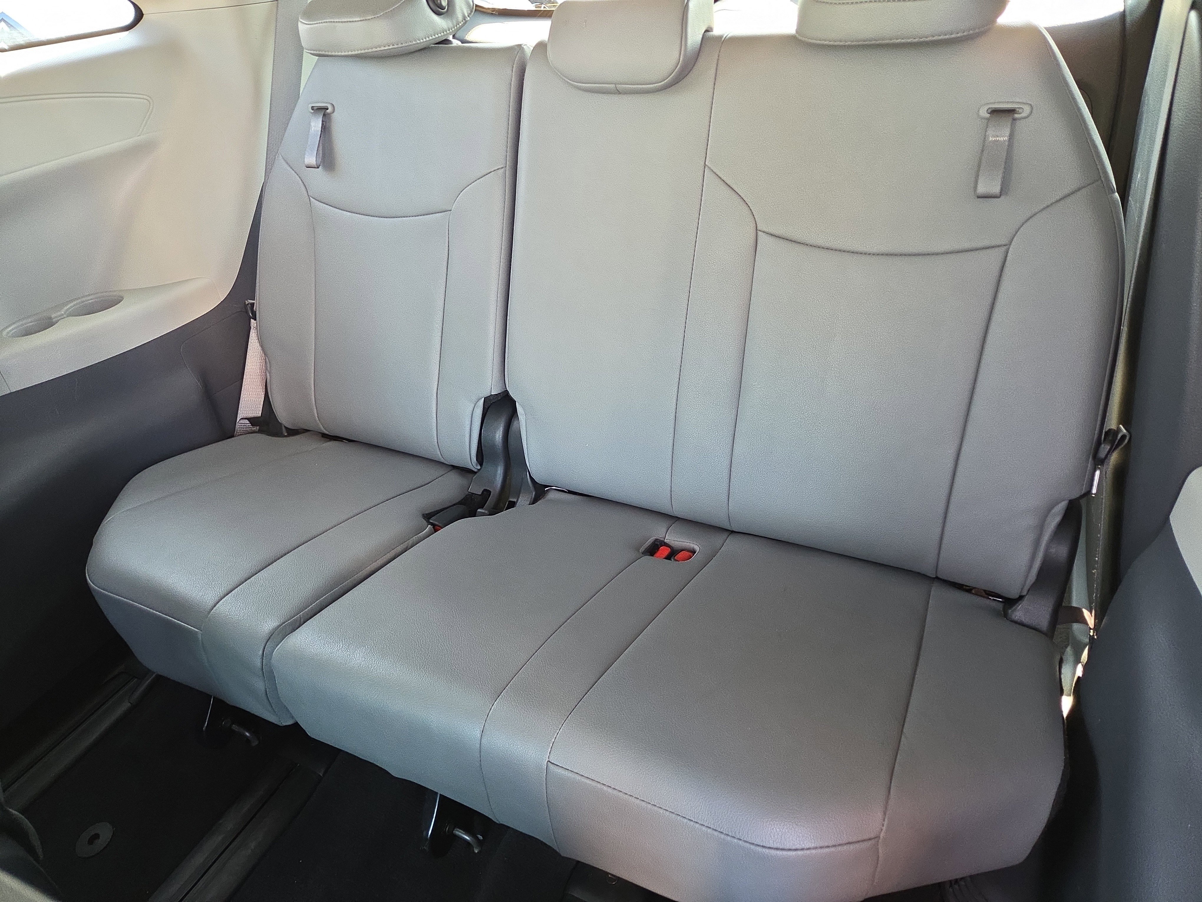 Used 2023 Toyota Sienna XLE w/ XLE Plus Package image 20