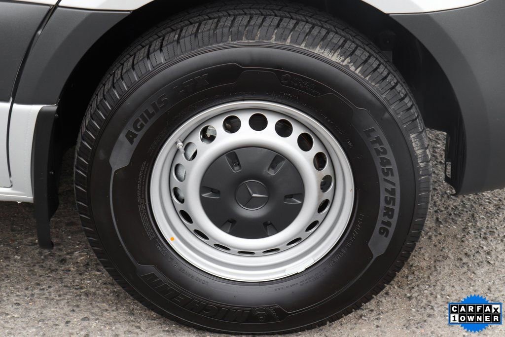 Used 2024 Mercedes-Benz Sprinter 2500 image 33