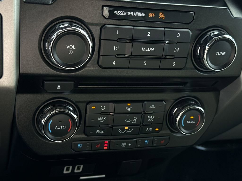 Used 2018 Ford F150 Lariat image 21