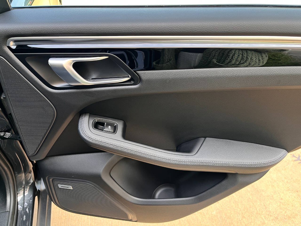 Used 2021 Porsche Macan AWD/4WD image 41