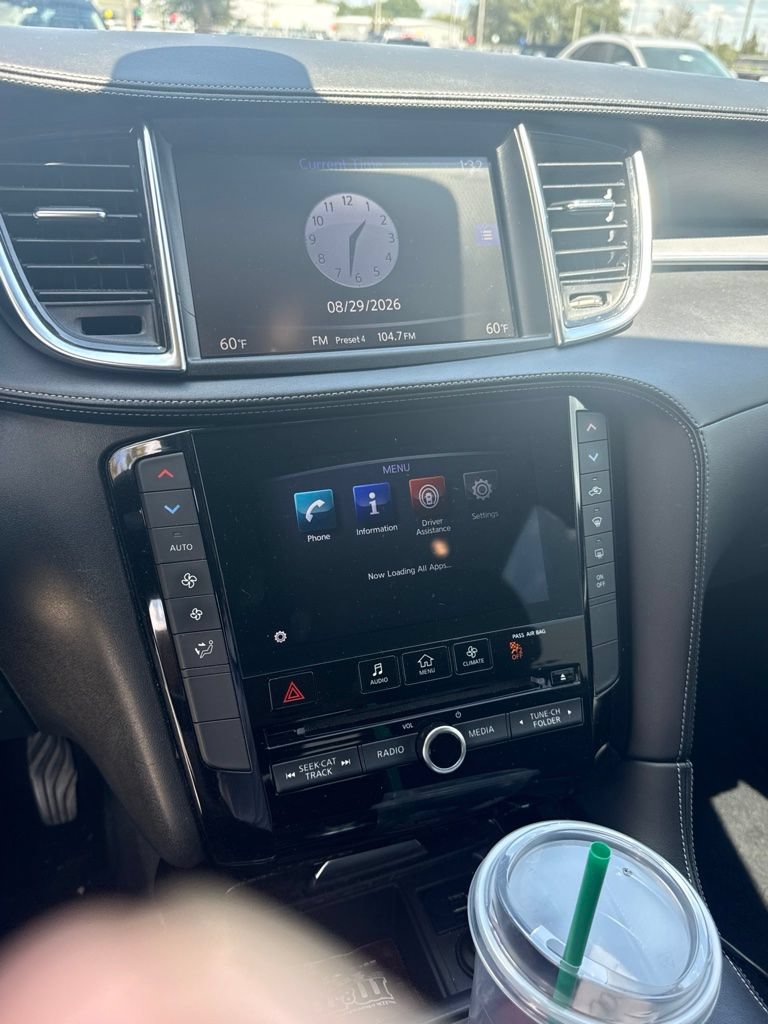 Used 2019 INFINITI QX50 Luxe FWD image 2