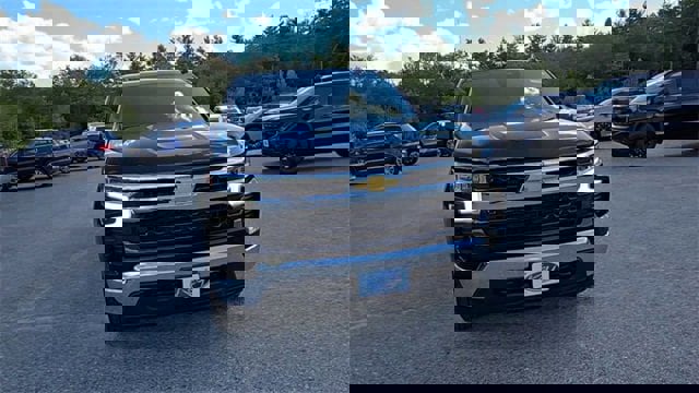 New 2026 Chevrolet Silverado 1500 LT image 3