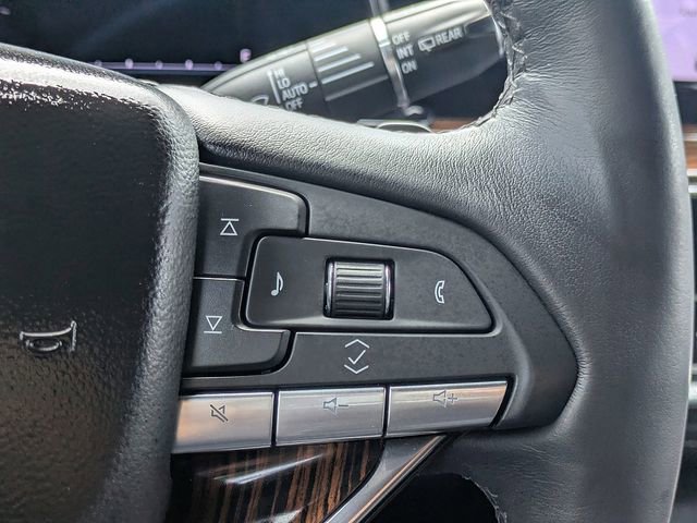 Certified 2023 Cadillac Escalade ESV Premium Luxury w/ Performance Package AWD/4WD image 29