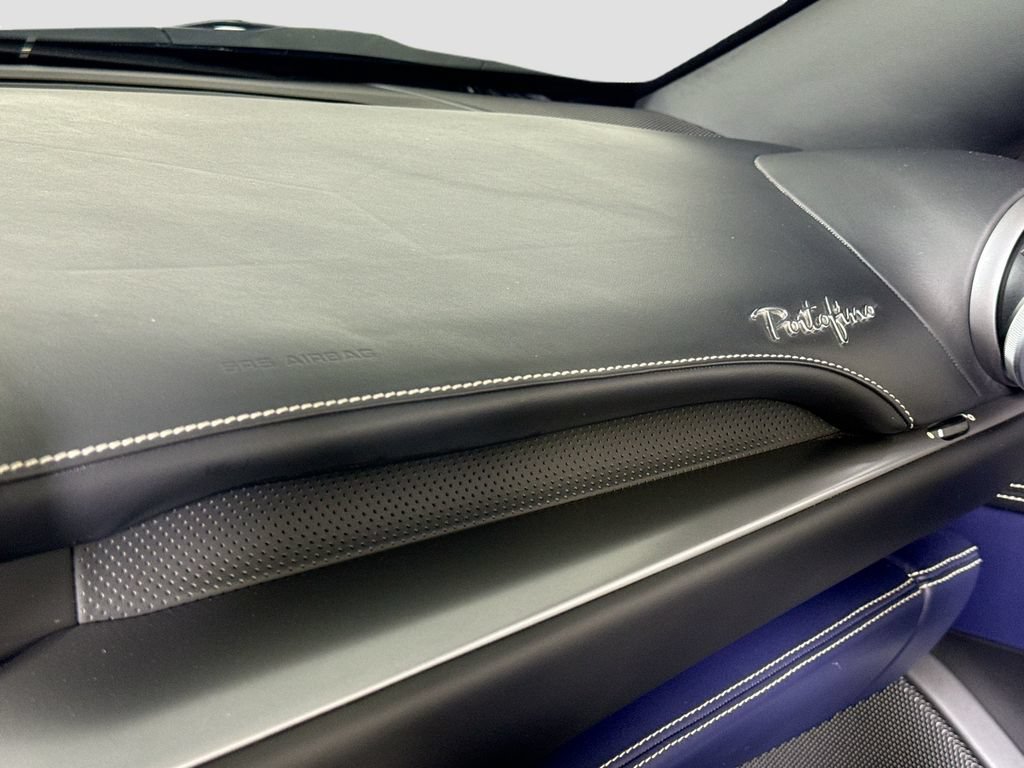 Used 2019 Ferrari Portofino RWD image 22