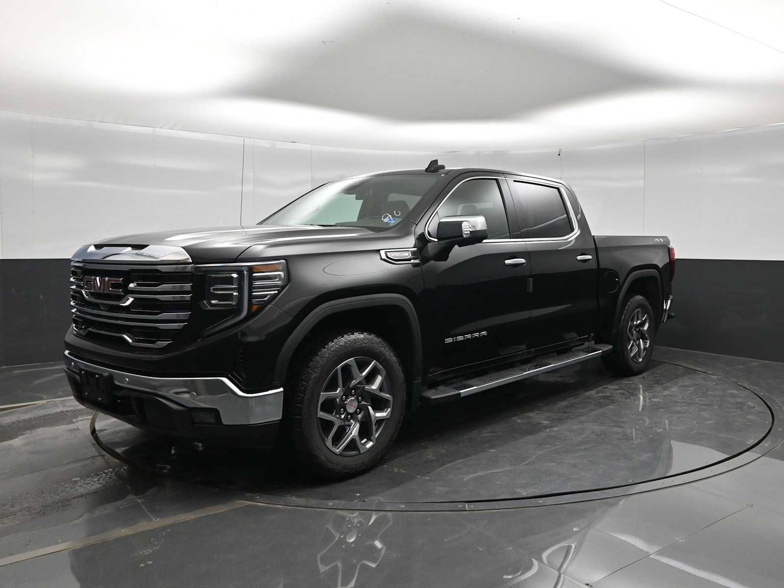 New 2026 GMC Sierra 1500 SLT w/ SLT Premium Plus Package AWD/4WD image 4