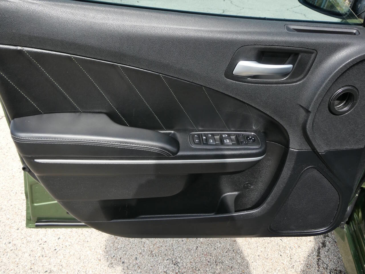 Used 2020 Dodge Charger Scat Pack w/ Navigation & Travel Group RWD image 18