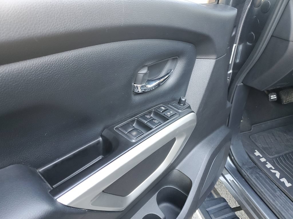 Certified 2024 Nissan Titan SV AWD/4WD image 15