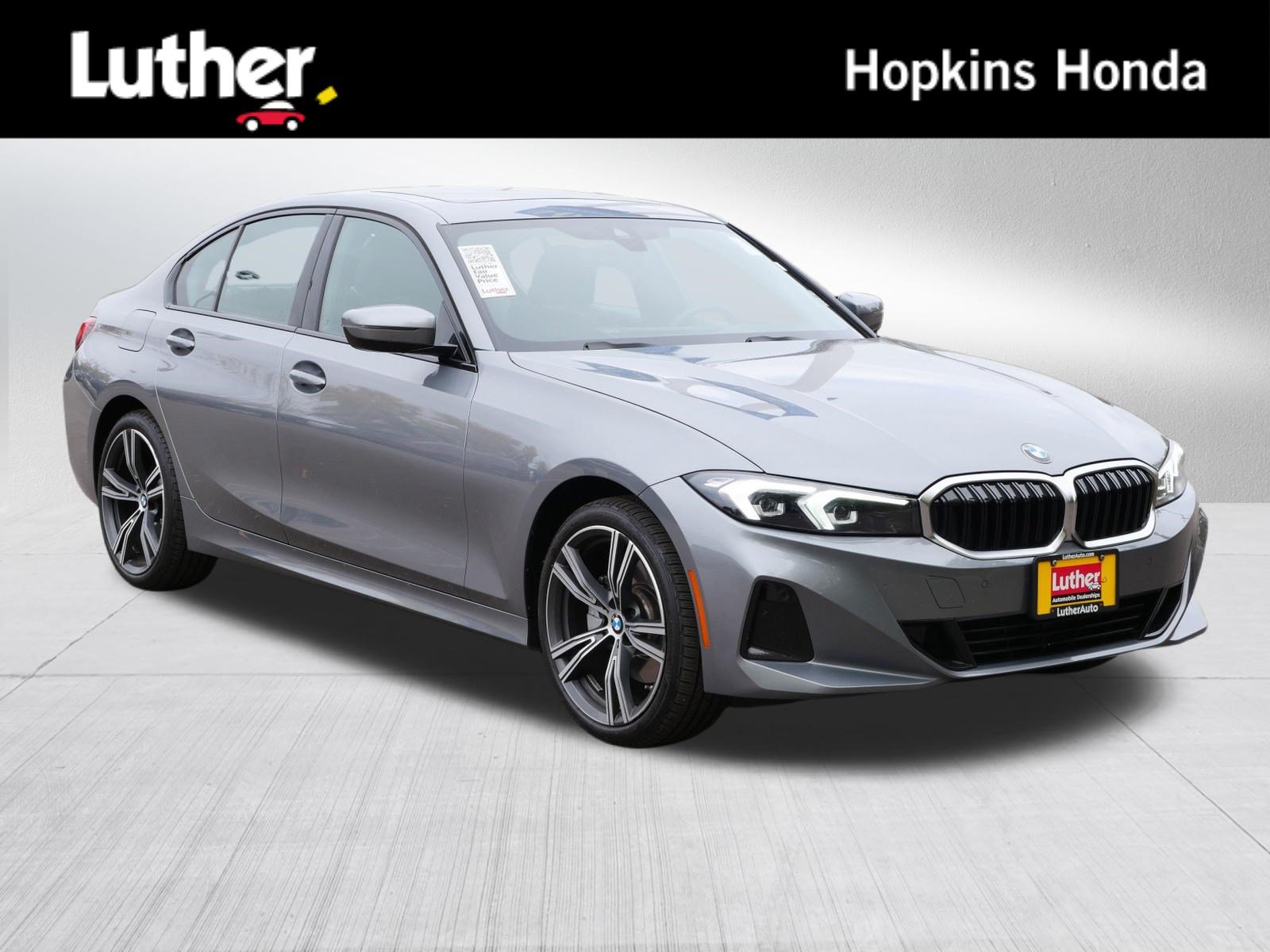 Used 2023 BMW 330i xDrive Sedan w/ Premium Package AWD/4WD image 1