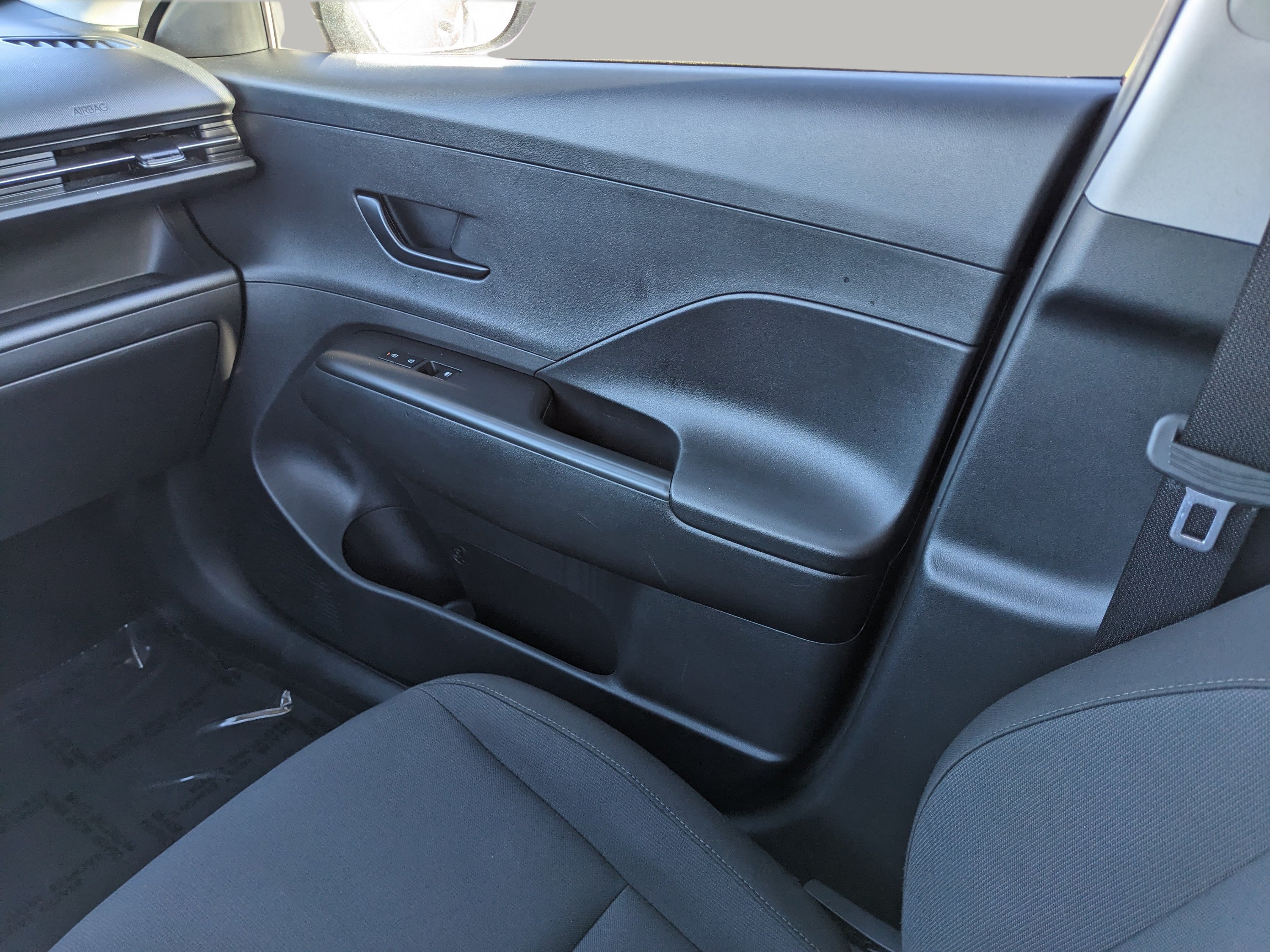 Used 2024 Hyundai Kona SEL FWD image 15