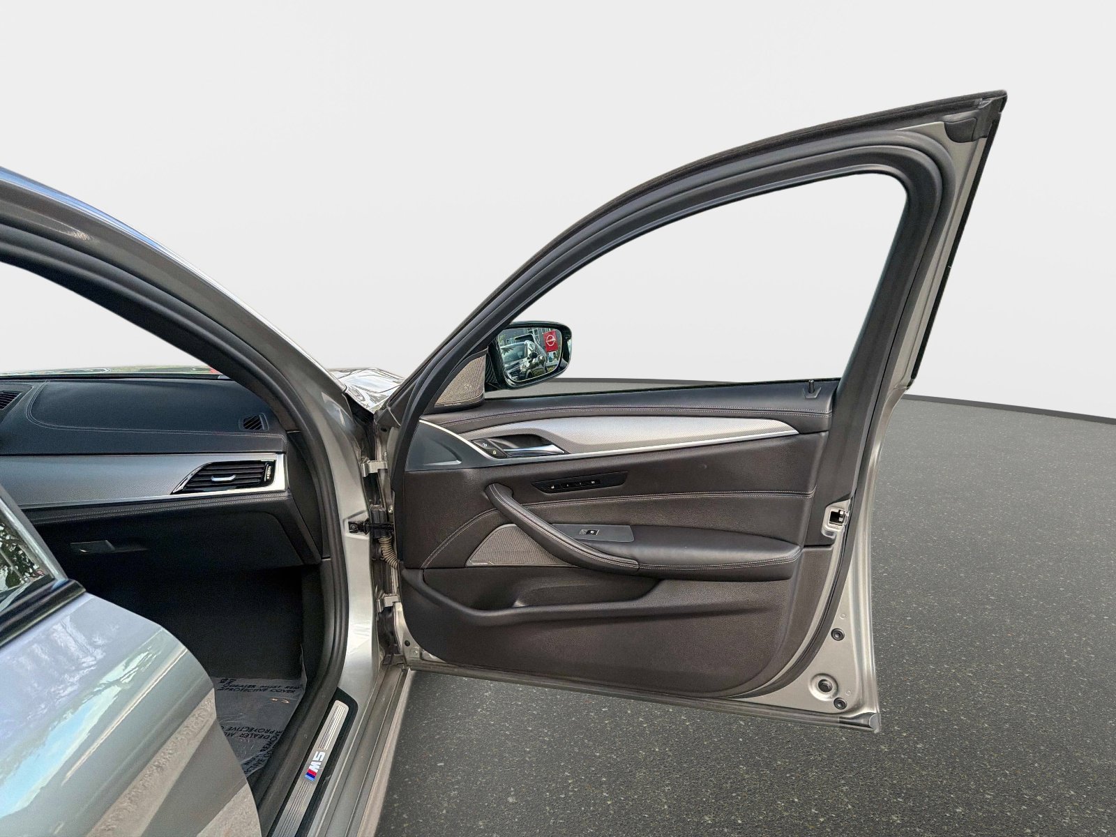 Used 2019 BMW M5 w/ Executive Package image 22