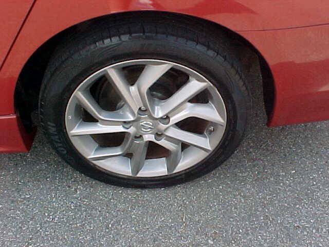 Used 2013 Nissan Sentra SR w/ Driver Pkg FWD image 34