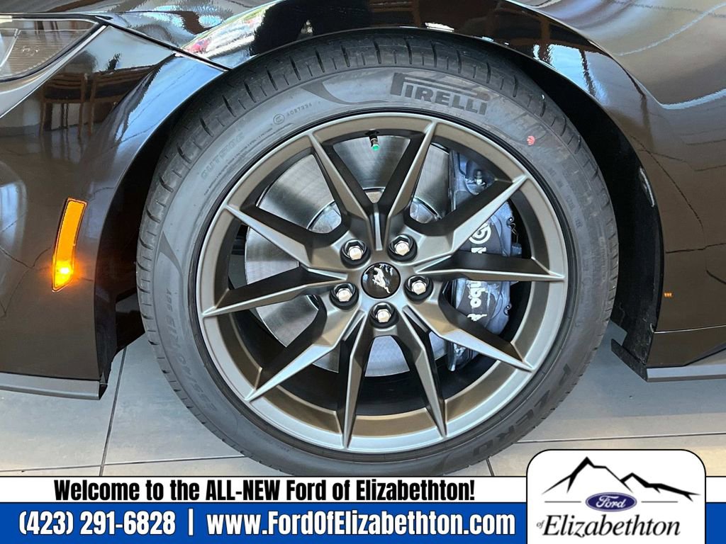 New 2025 Ford Mustang Dark Horse image 10