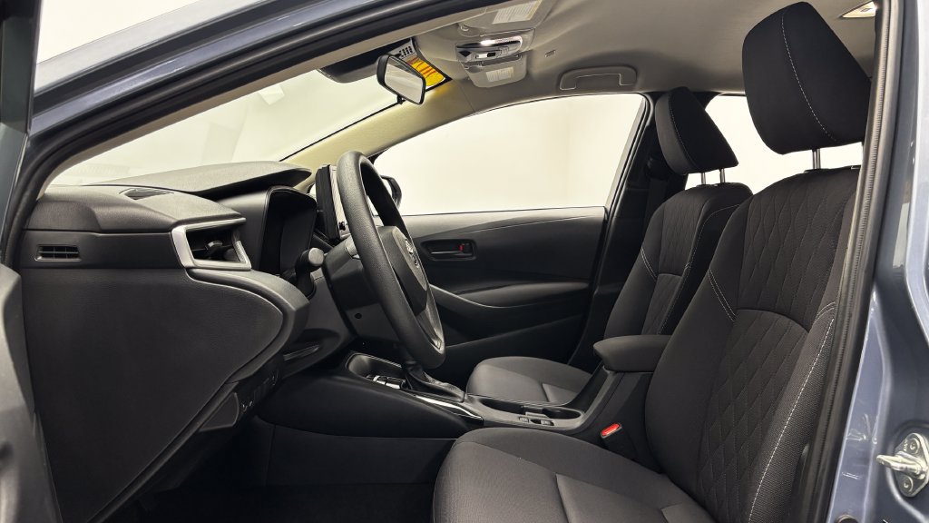 Certified 2024 Toyota Corolla LE AWD/4WD image 12