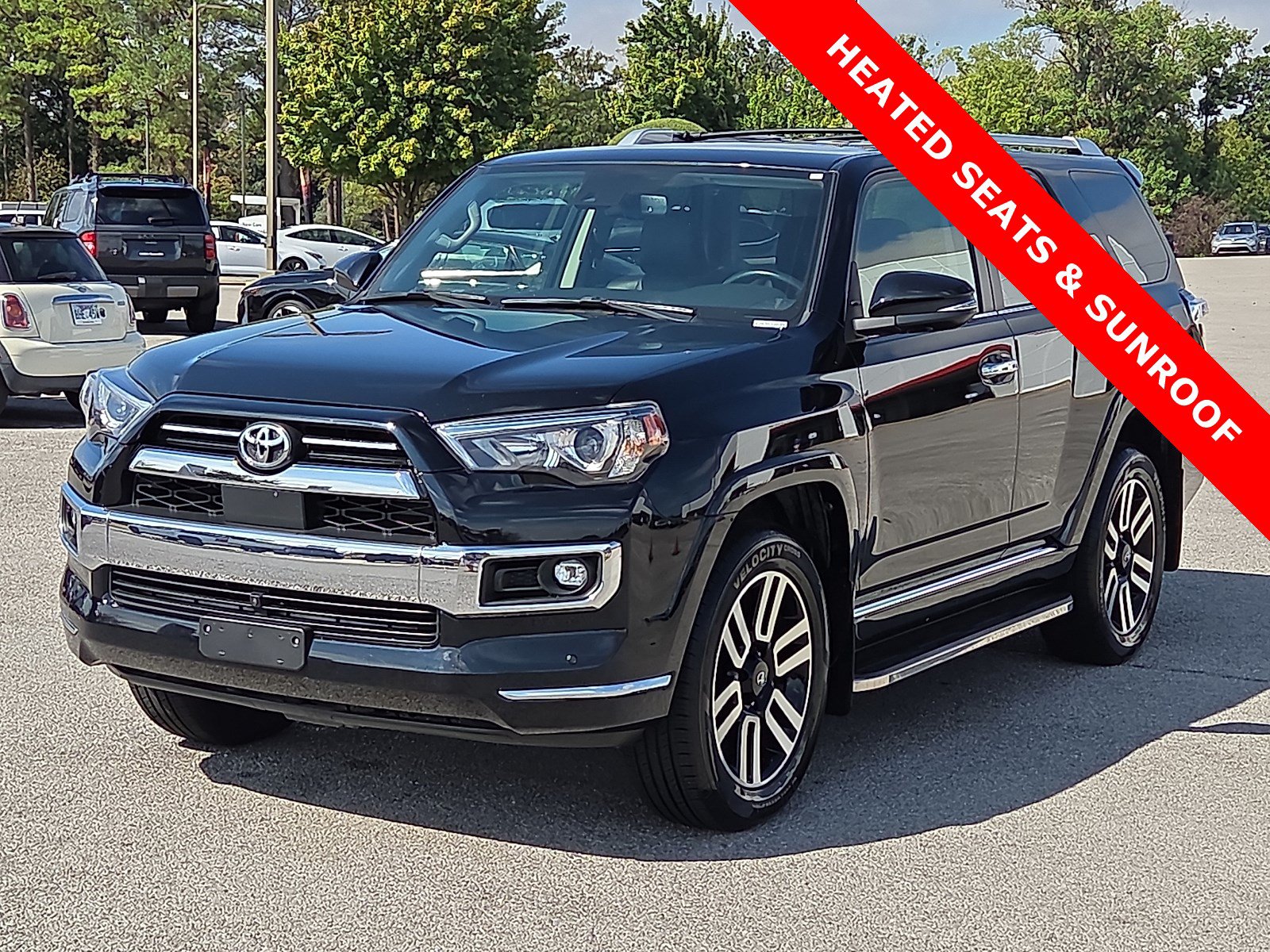 Used 2024 Toyota 4Runner Limited AWD/4WD image 2