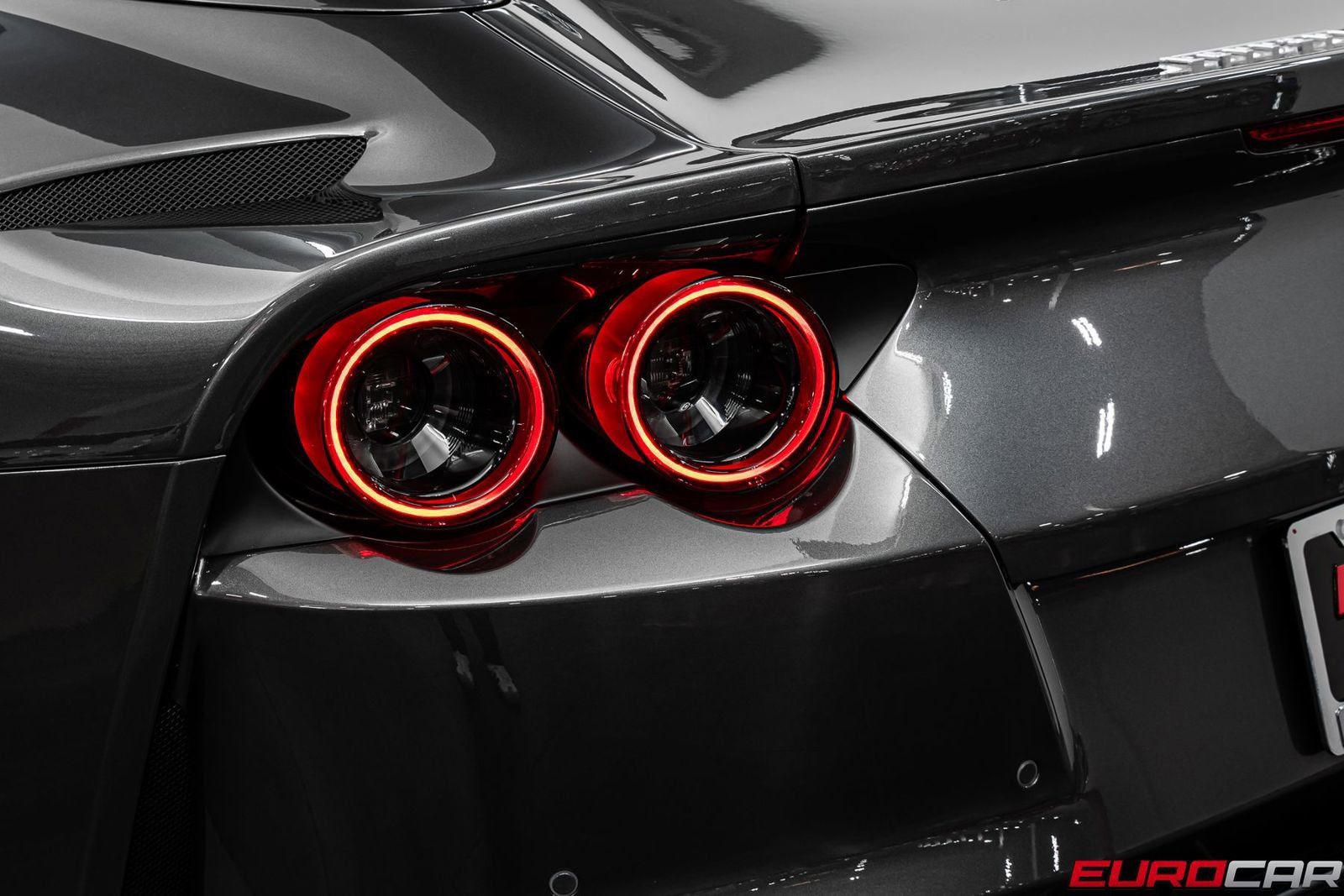 Used 2021 Ferrari 812 GTS RWD image 22
