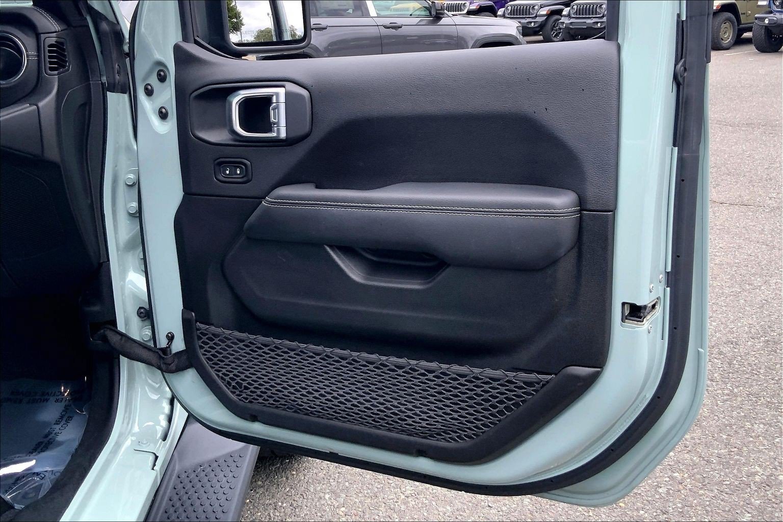 Certified 2023 Jeep Wrangler Unlimited Sahara w/ Cold Weather Group AWD/4WD image 22