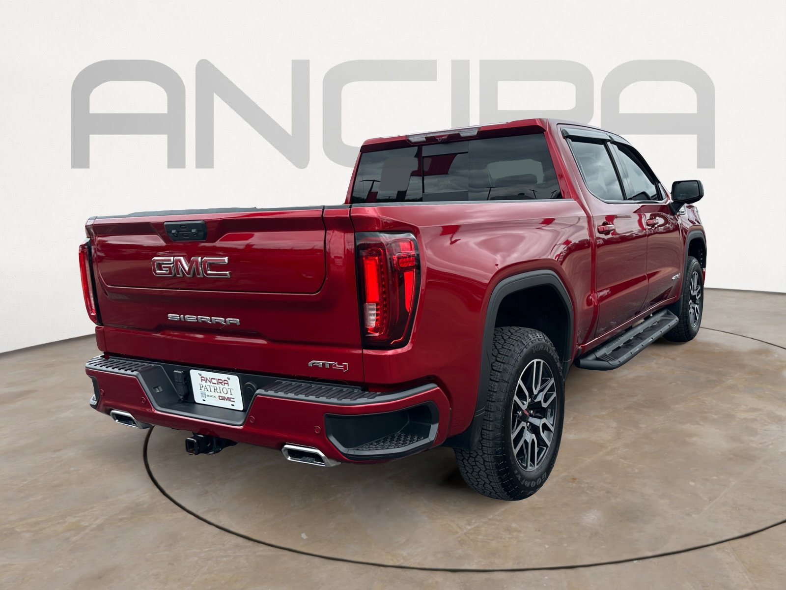 Used 2024 GMC Sierra 1500 AT4 w/ Technology Package AWD/4WD image 10