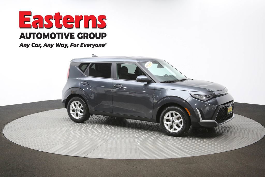 Used 2023 Kia Soul LX w/ LX Technology Package image 47