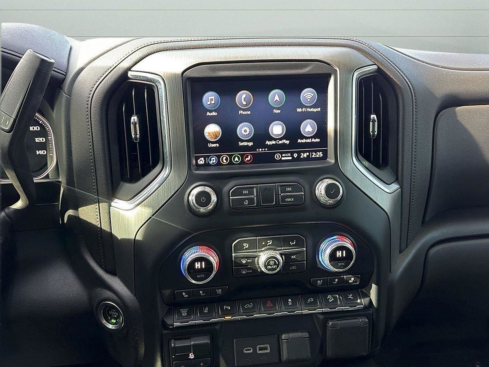 Used 2022 GMC Sierra 2500 Denali w/ Denali Black Diamond Edition image 11