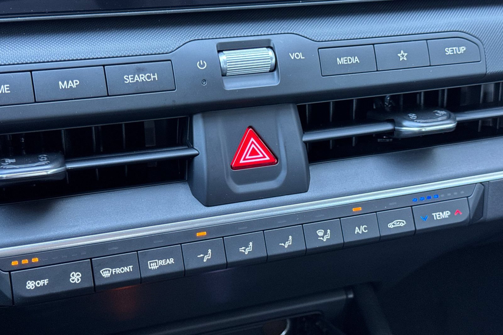 New 2026 Kia K4 FWD image 19