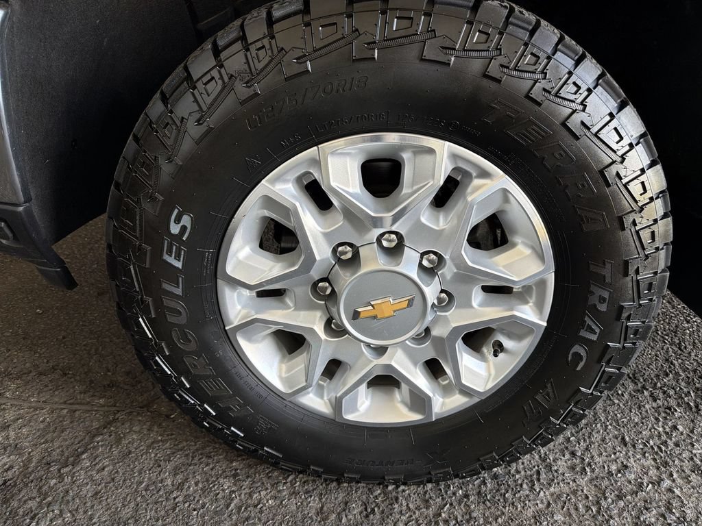 Certified 2026 Chevrolet Silverado 3500 LT AWD/4WD image 33