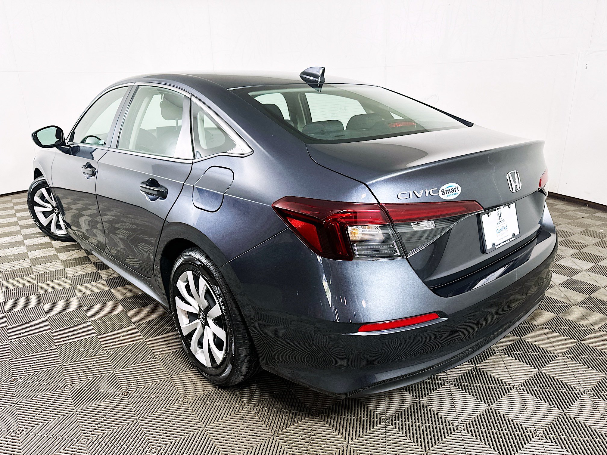 Used 2025 Honda Civic LX image 5