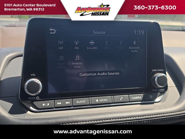 Used 2023 Nissan Rogue SV FWD image 15