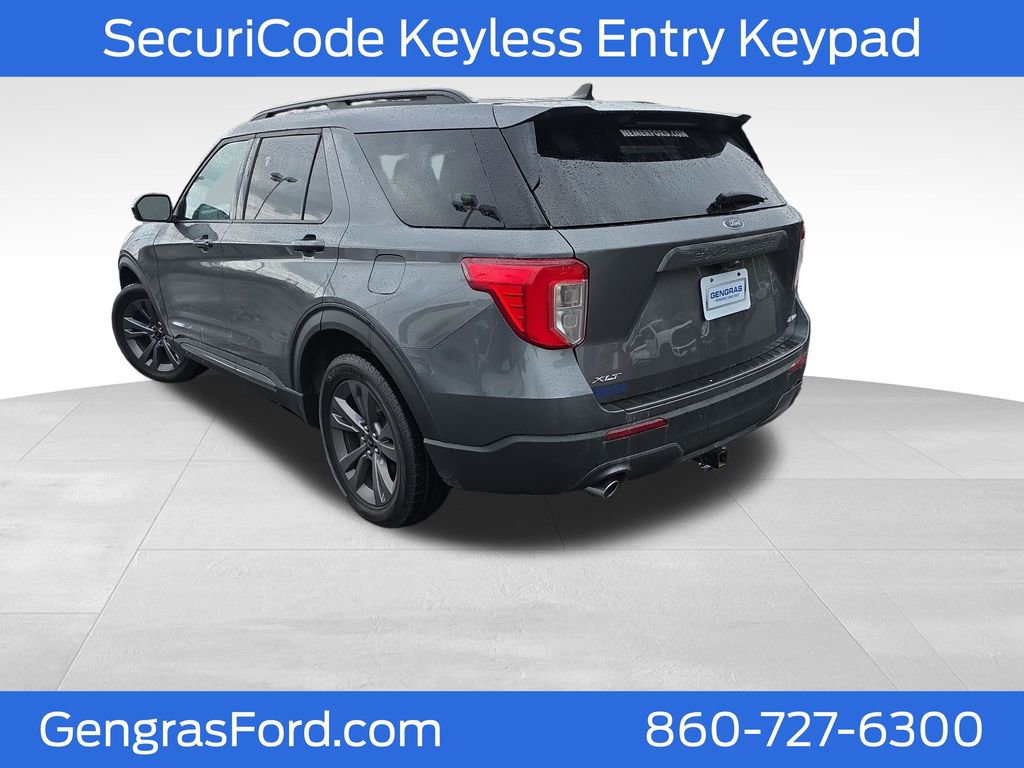 Used 2023 Ford Explorer XLT w/ Equipment Group 202A AWD/4WD image 7