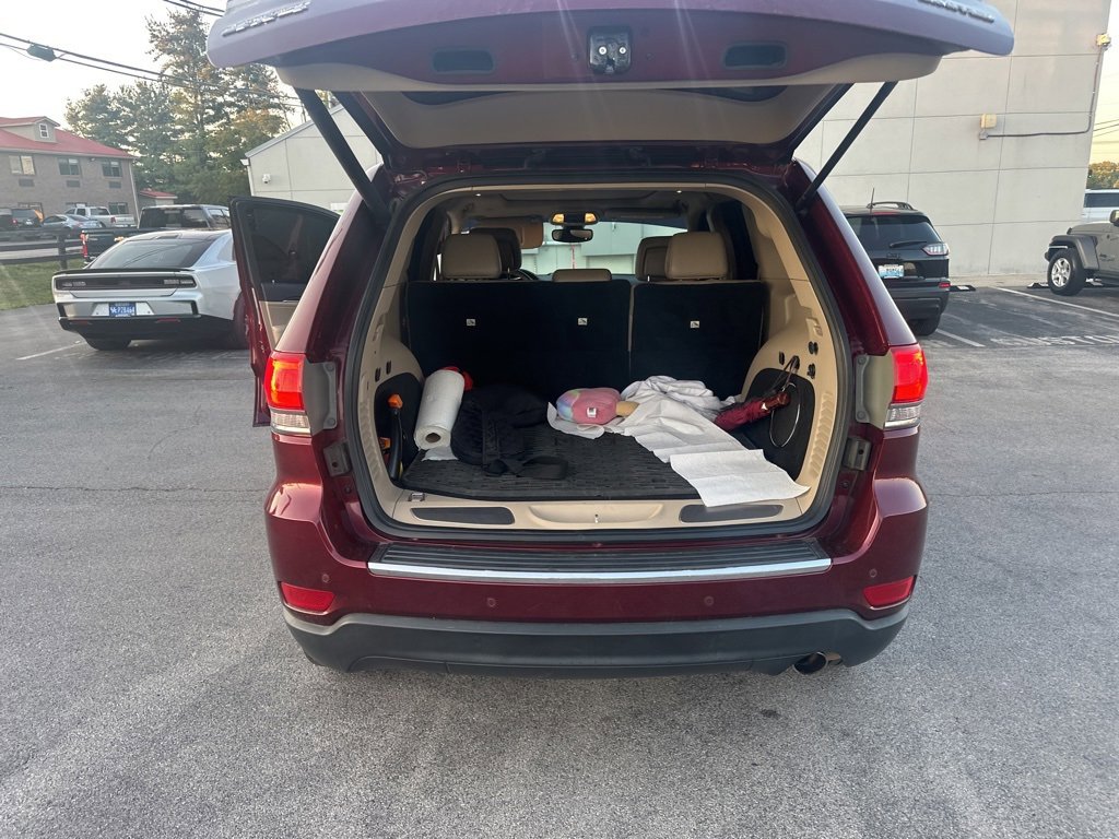 Used 2017 Jeep Grand Cherokee Limited w/ Luxury Group II image 10