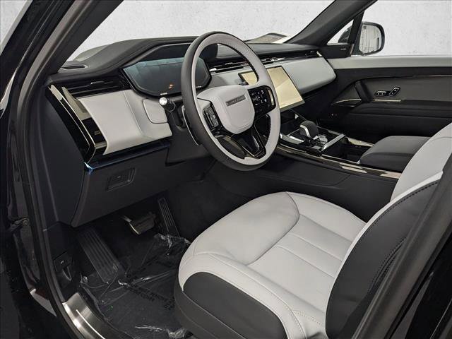 New 2025 Land Rover Range Rover Sport Dynamic SE image 4